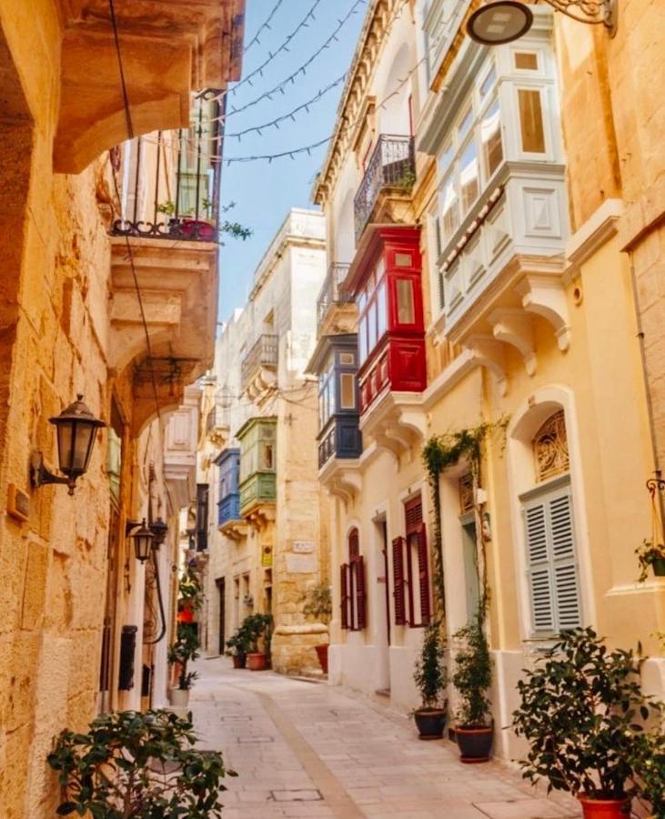 New & Unique Apartment - A 5 Minutes Ferry To Capital City Of Valletta Senglea Exterior photo
